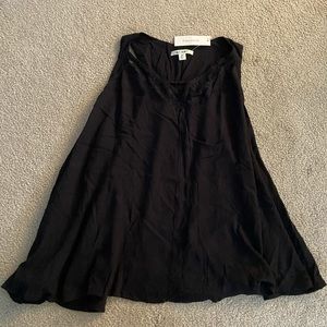 NWT Francesca’s Flowy Tank